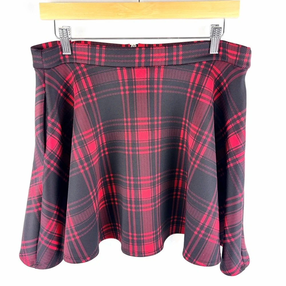 Hot Topic Red Black Plaid Skater Skirt Zip Front Size Medium
